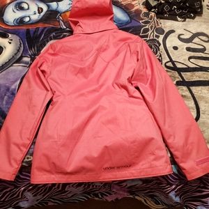I'm selling a Under Armour Jacket like new condition!